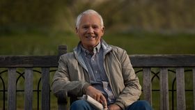 VIDEO Protest cu sute de pensionari la ministerul Muncii. Peste 300 de oameni sunt nemulțumiți de deciziile luate